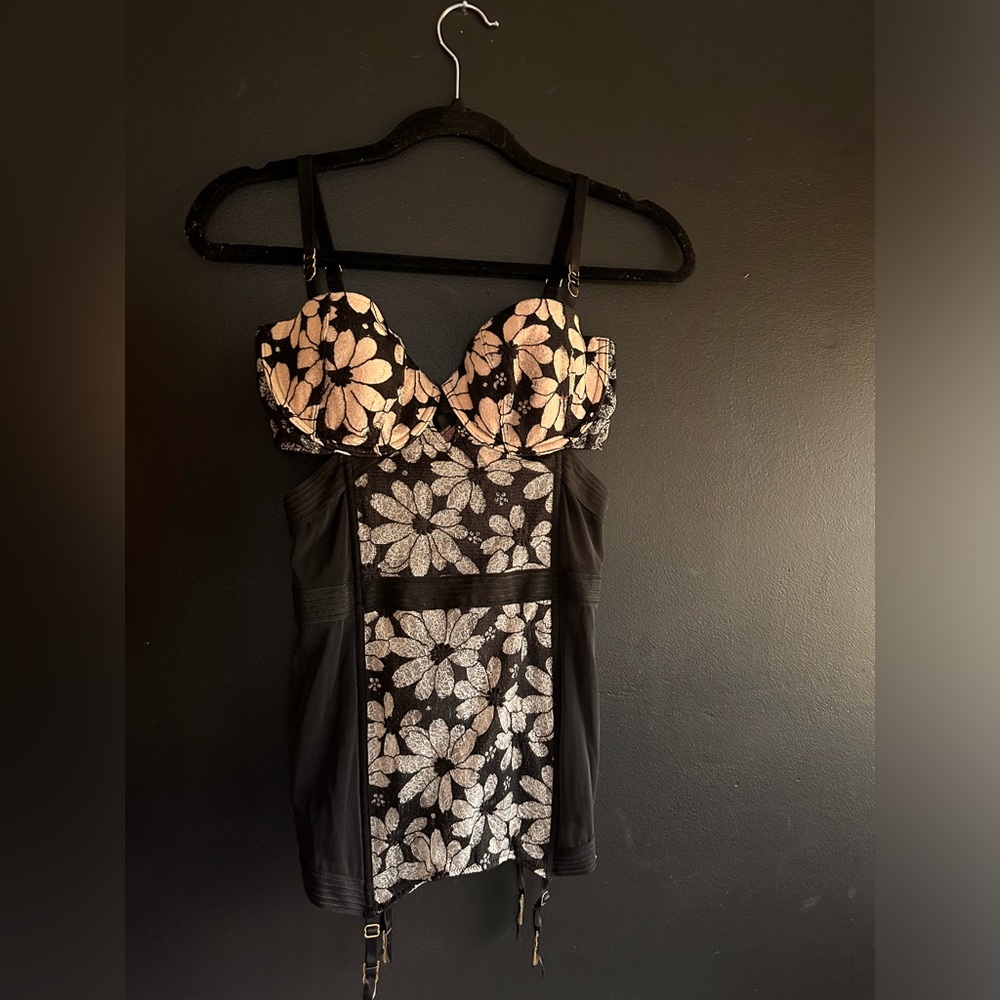 Victoria Secret corset 36D